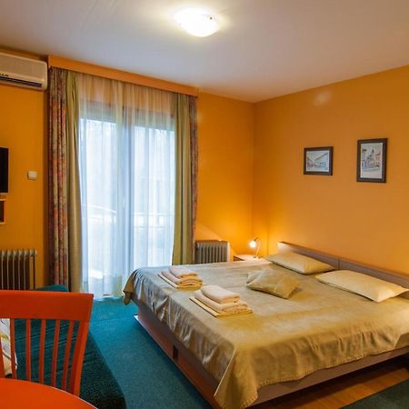 Apartments Raj Vrnjačka Banja Eksteriør bilde
